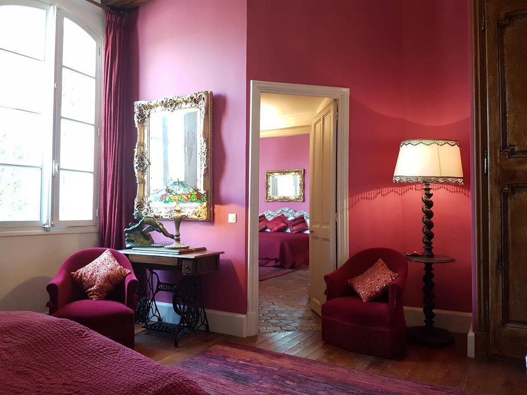 ヴィルヌーヴ・レ・ザヴィニョン Les Saisons Bed & Breakfast エクステリア 写真