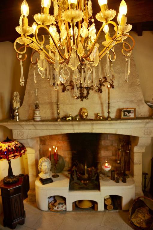 ヴィルヌーヴ・レ・ザヴィニョン Les Saisons Bed & Breakfast エクステリア 写真