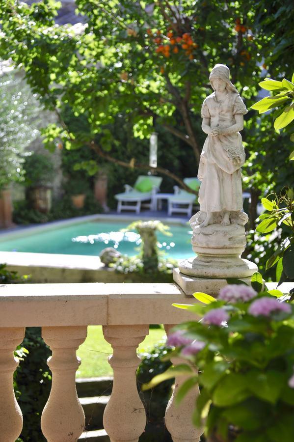 ヴィルヌーヴ・レ・ザヴィニョン Les Saisons Bed & Breakfast エクステリア 写真
